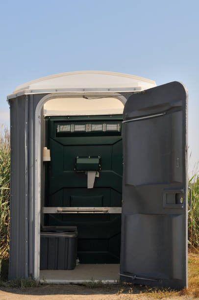 Porta potty delivery and setup in Ettrick, VA