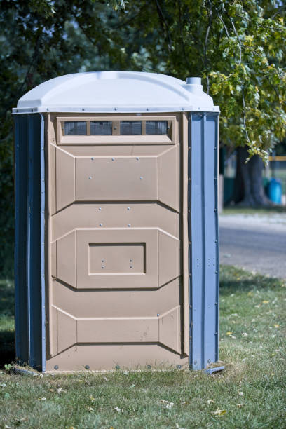 Best Portable toilet rental cost  in Ettrick, VA